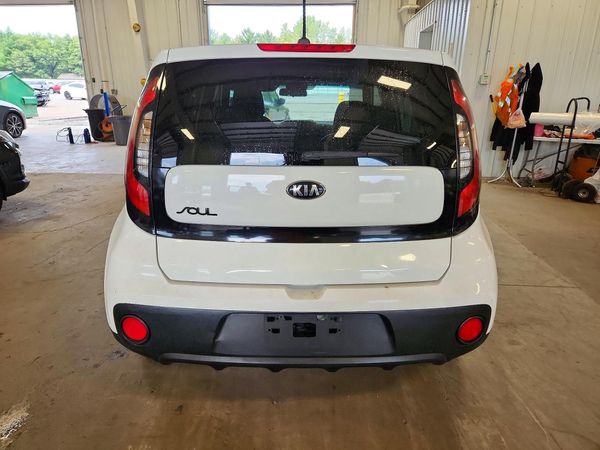 2017 KIA SOUL Base