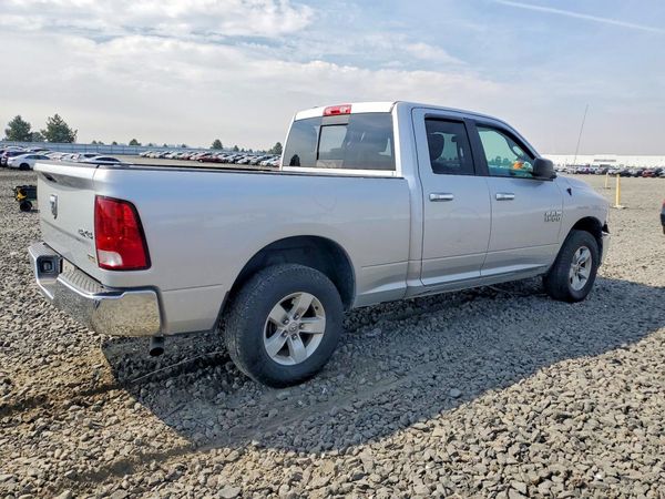 2018 RAM 1500 SLT