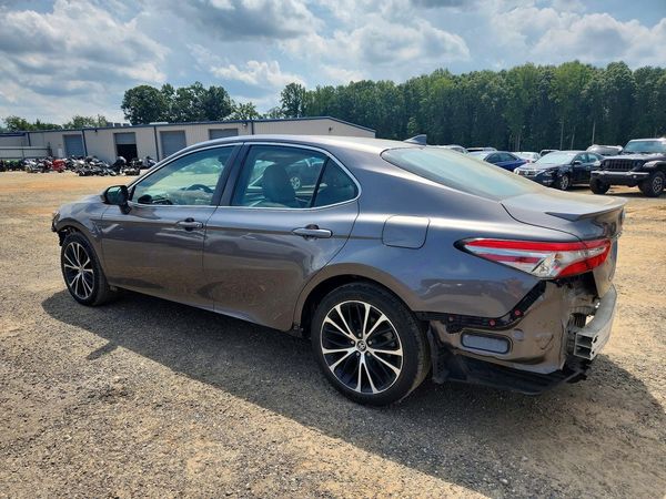 2019 TOYOTA CAMRY
