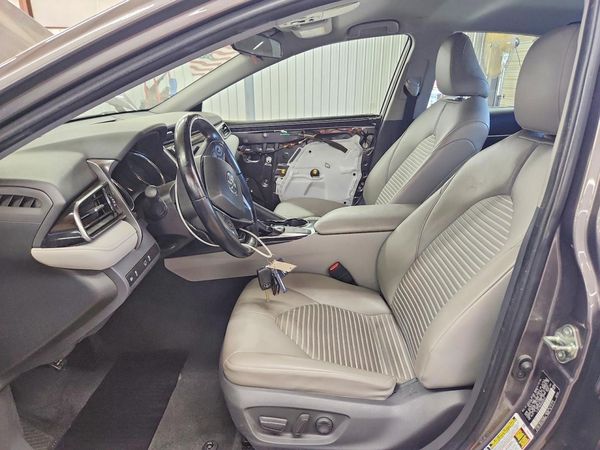 2019 TOYOTA CAMRY