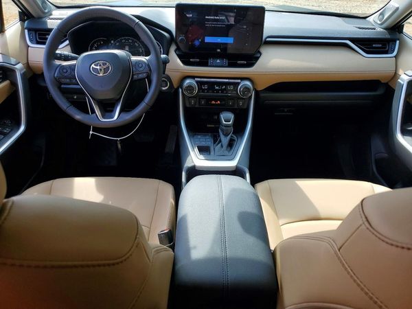 2025 TOYOTA RAV4