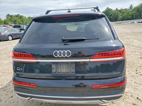2023 AUDI Q7 quattro Premium Plus