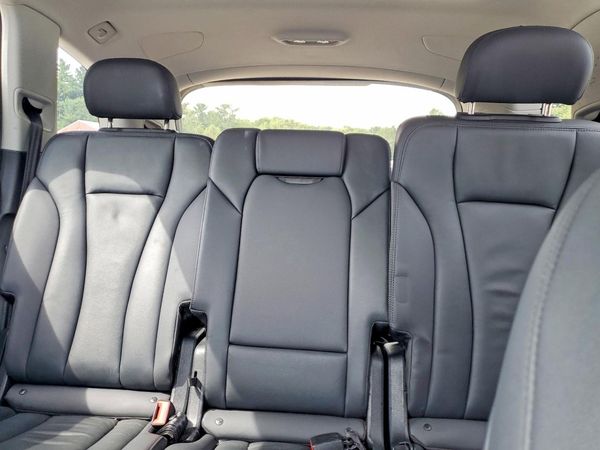 2023 AUDI Q7 quattro Premium Plus