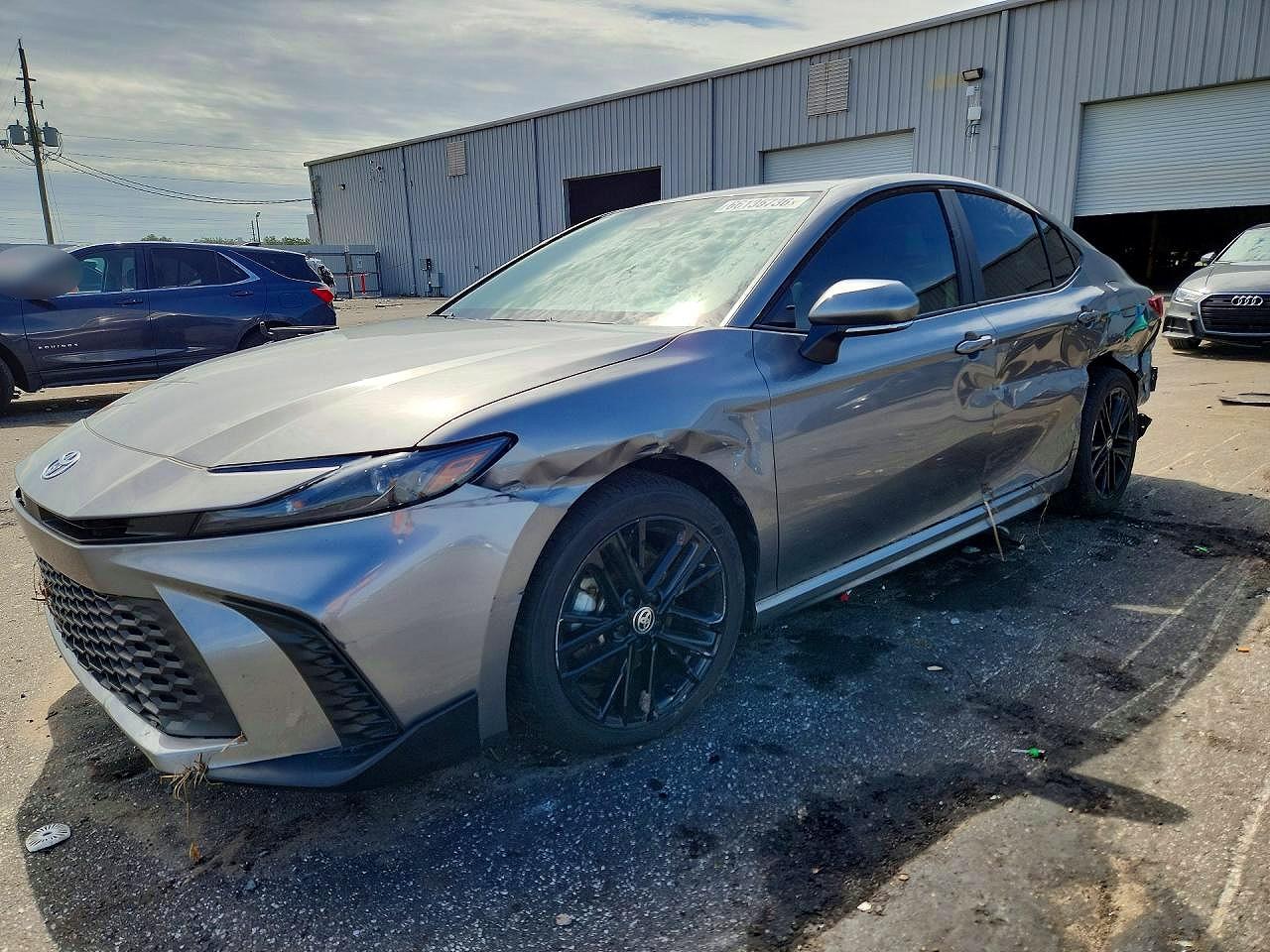 2025 TOYOTA CAMRY
