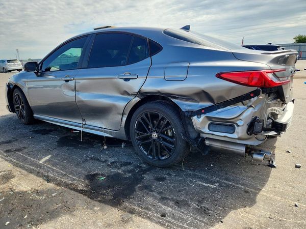 2025 TOYOTA CAMRY