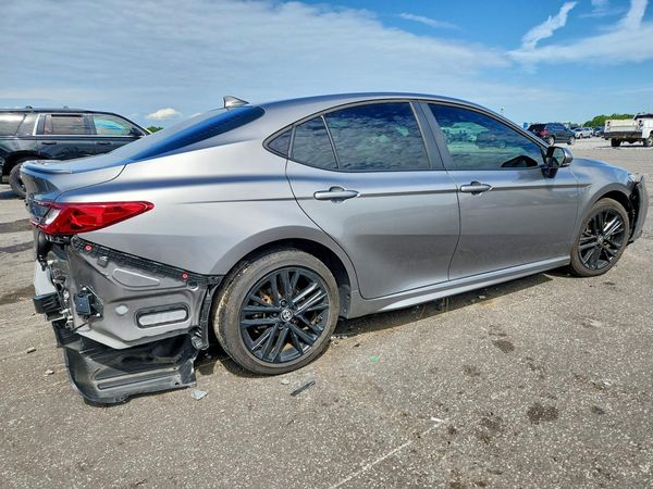2025 TOYOTA CAMRY