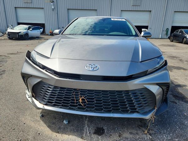 2025 TOYOTA CAMRY