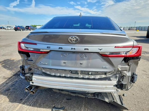 2025 TOYOTA CAMRY