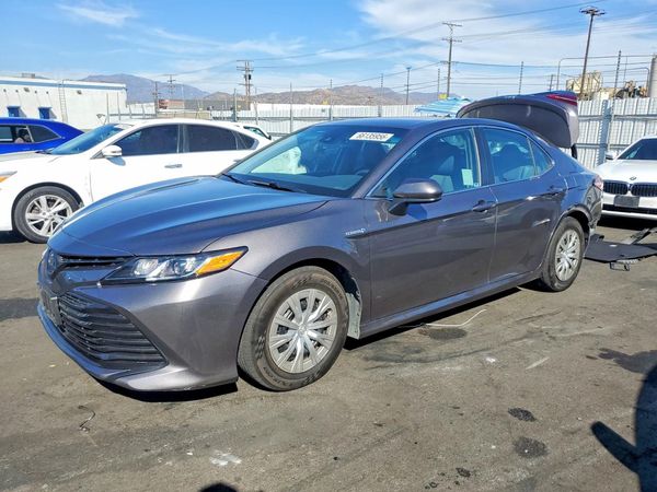 2019 TOYOTA CAMRY