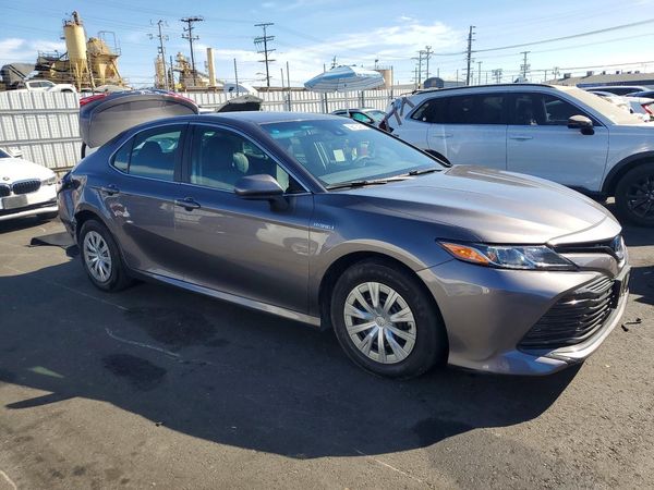 2019 TOYOTA CAMRY