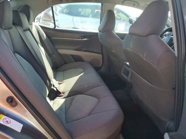 2019 TOYOTA CAMRY