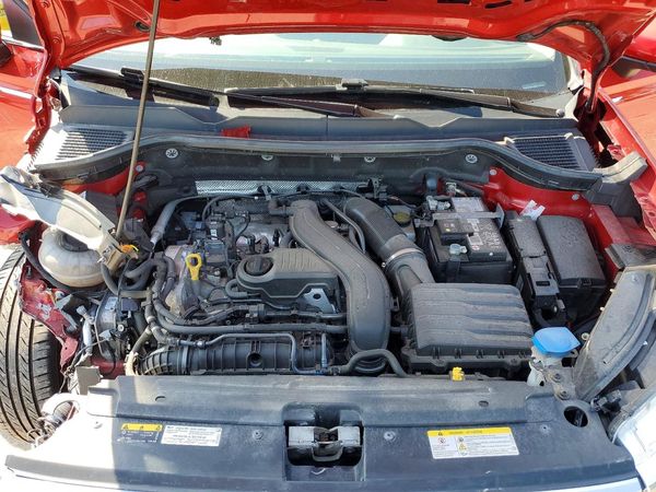 2024 VOLKSWAGEN TAOS SE — Engine bay