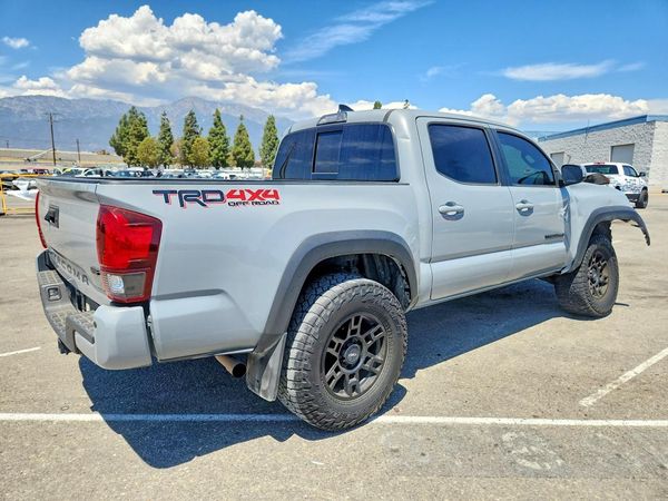 2019 TOYOTA TACOMA SR5