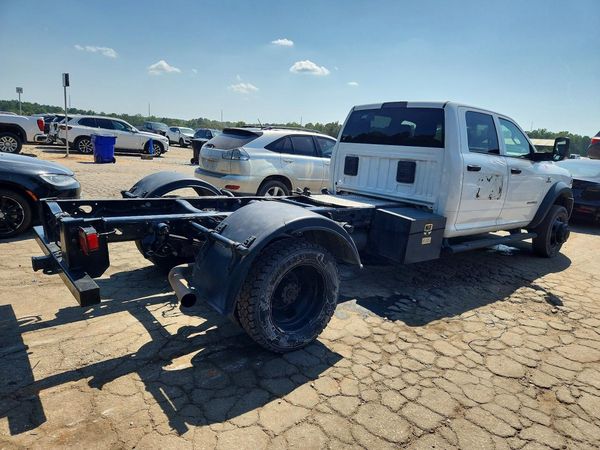 2022 RAM 5500 CREW CAB CHASSIS