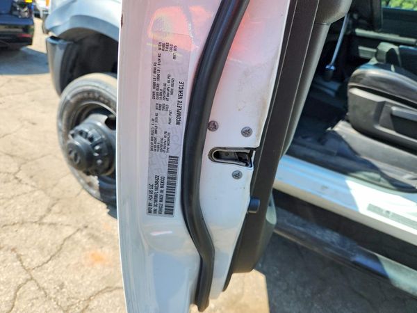 2022 RAM 5500 CREW CAB CHASSIS