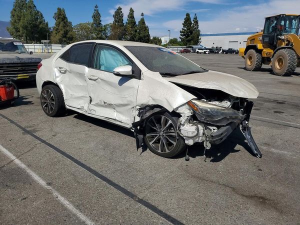 2017 TOYOTA COROLLA — Passenger 3/4