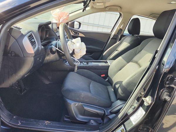 2018 MAZDA 3 Sport