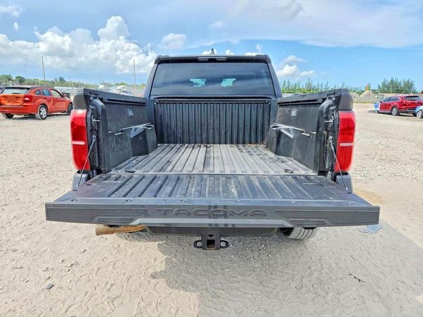 2025 TOYOTA TACOMA