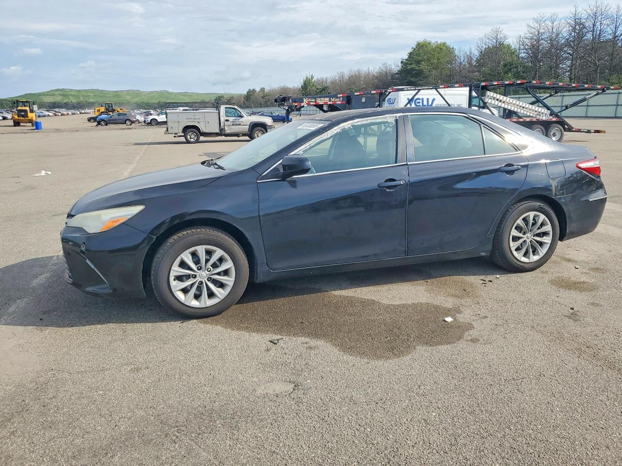 2015 TOYOTA CAMRY