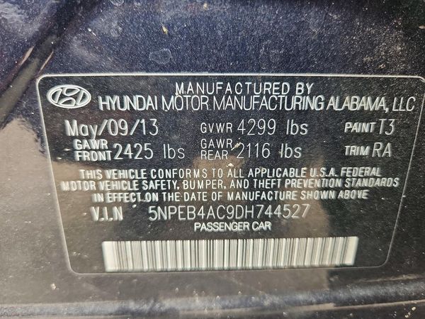 2013 HYUNDAI SONATA
