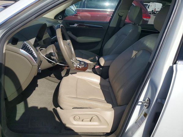 2012 AUDI Q5 Premium Plus