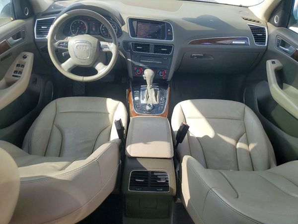 2012 AUDI Q5 Premium Plus