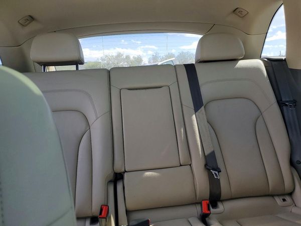 2012 AUDI Q5 Premium Plus