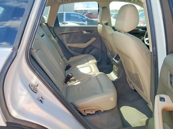 2012 AUDI Q5 Premium Plus