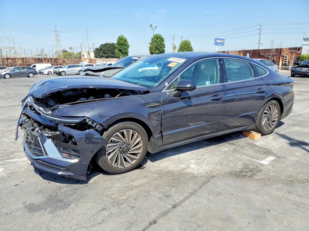 2024 HYUNDAI SONATA Limited — Front 3/4
