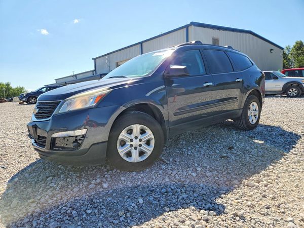 2014 CHEVROLET TRAVERSE LS