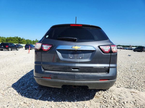 2014 CHEVROLET TRAVERSE LS