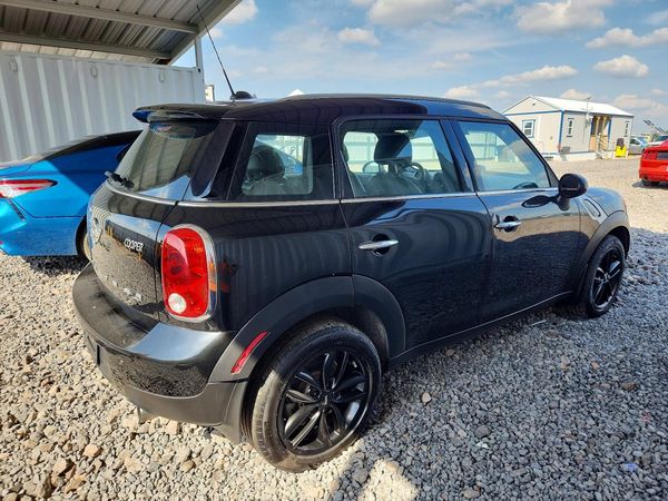 2016 MINI COOPER