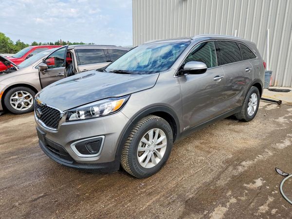 2018 KIA SORENTO L, LX