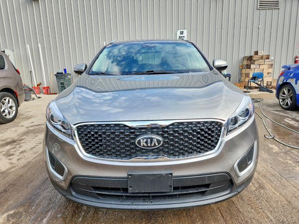 2018 KIA SORENTO L, LX