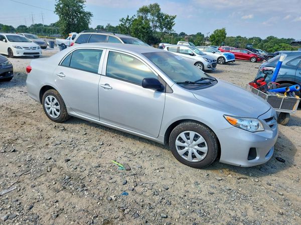 2013 TOYOTA COROLLA