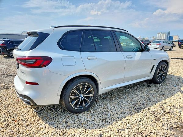 2022 BMW X5 xDrive45e