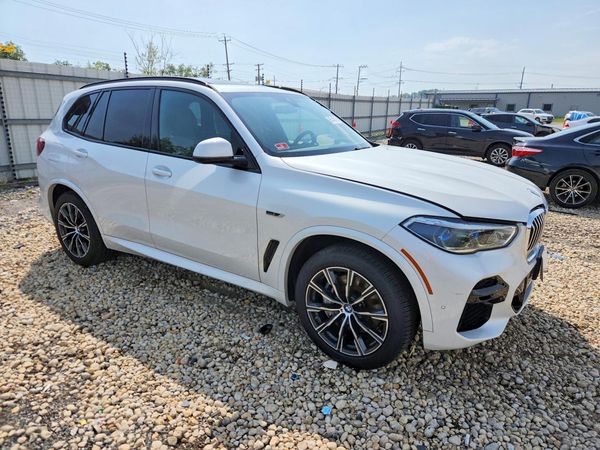 2022 BMW X5 xDrive45e
