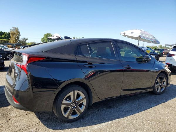 2022 TOYOTA PRIUS
