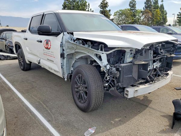 2026 TOYOTA TUNDRA