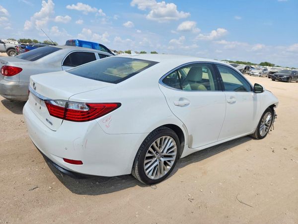 2014 LEXUS ES
