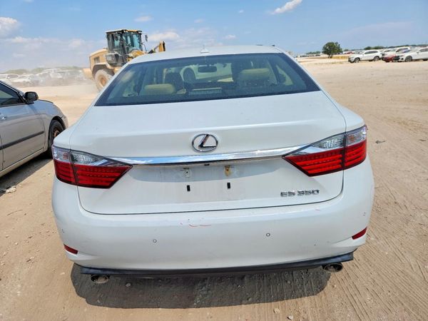 2014 LEXUS ES