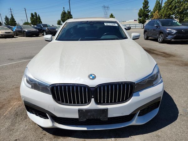 2019 BMW 740