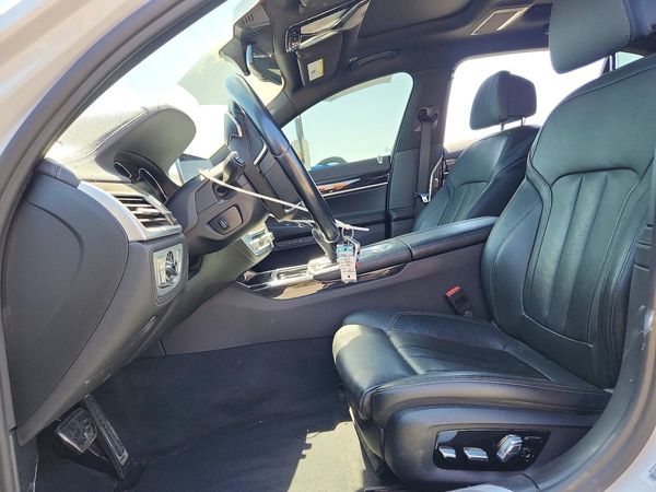 2019 BMW 740