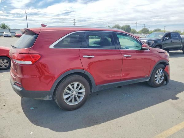 2017 KIA SORENTO L, LX