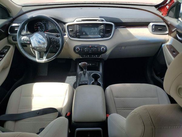 2017 KIA SORENTO L, LX
