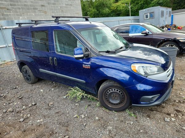 2016 RAM PROMASTER CITY SLT