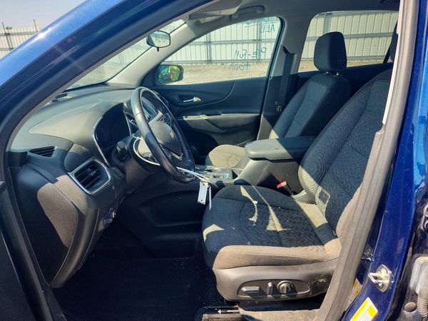 2022 CHEVROLET EQUINOX LT (1LT) — DENT