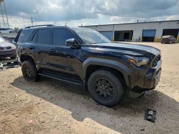 2025 TOYOTA 4RUNNER