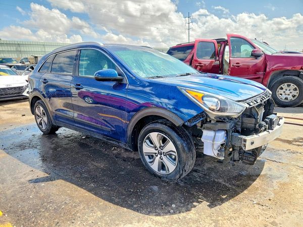 2018 KIA NIRO — Passenger 3/4