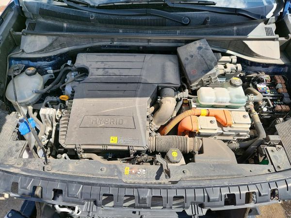 2018 KIA NIRO — Engine bay